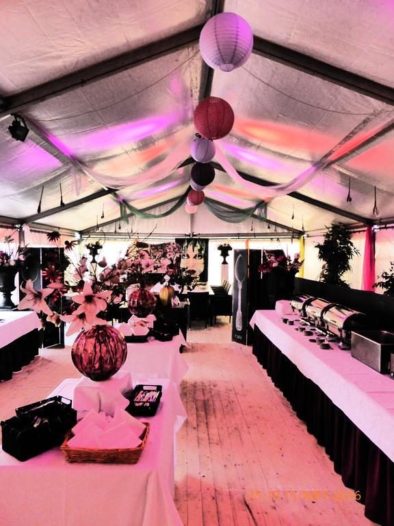 Hotel Restaurant Cafe Houben Nunhem Bagian luar foto